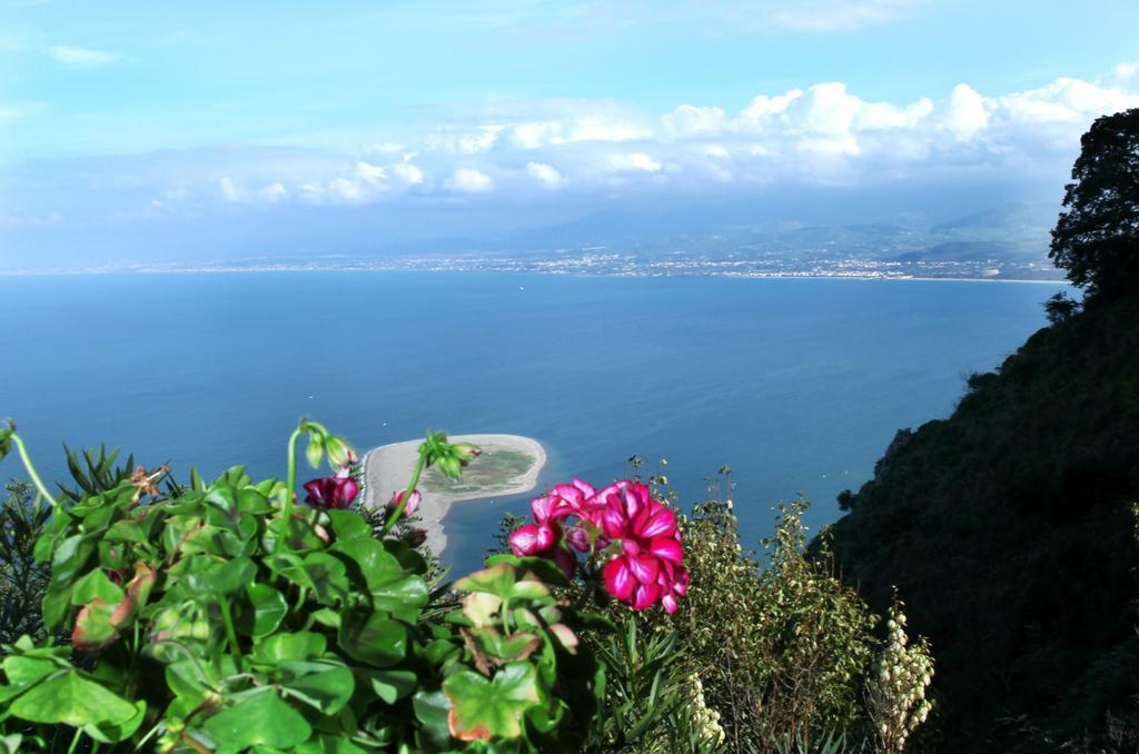 Villa Vacanze Al Mare Casa Patrizia Terme Vigliatore Zimmer foto